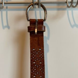 American Eagle brown belt